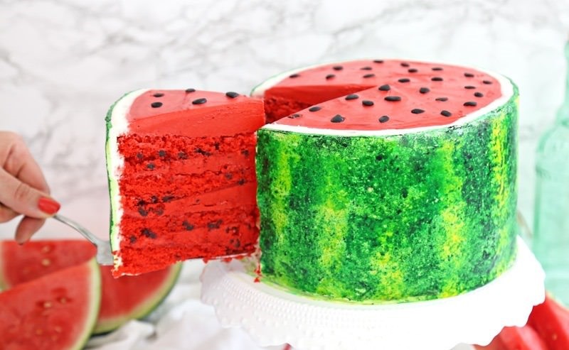 طرز تهیه کیک ژله هندوانه ای مخصوص شب یلدا مخصوص شب یلدا