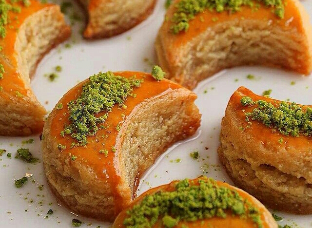 طرز تهیه شیرینی تاتلیسی گردو